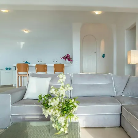 Elegant With View Villa *